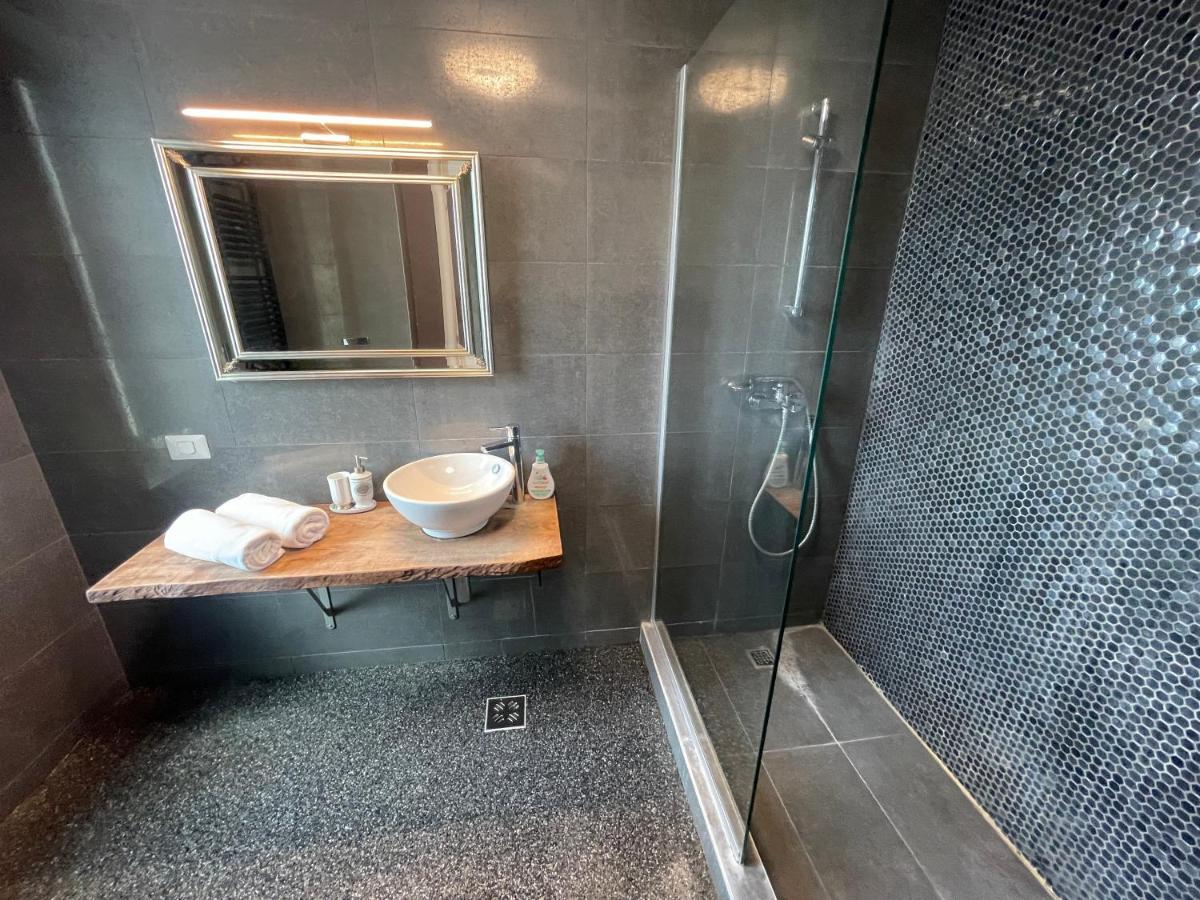 Blue Bike Seaview Apartment Mamaia Buitenkant foto
