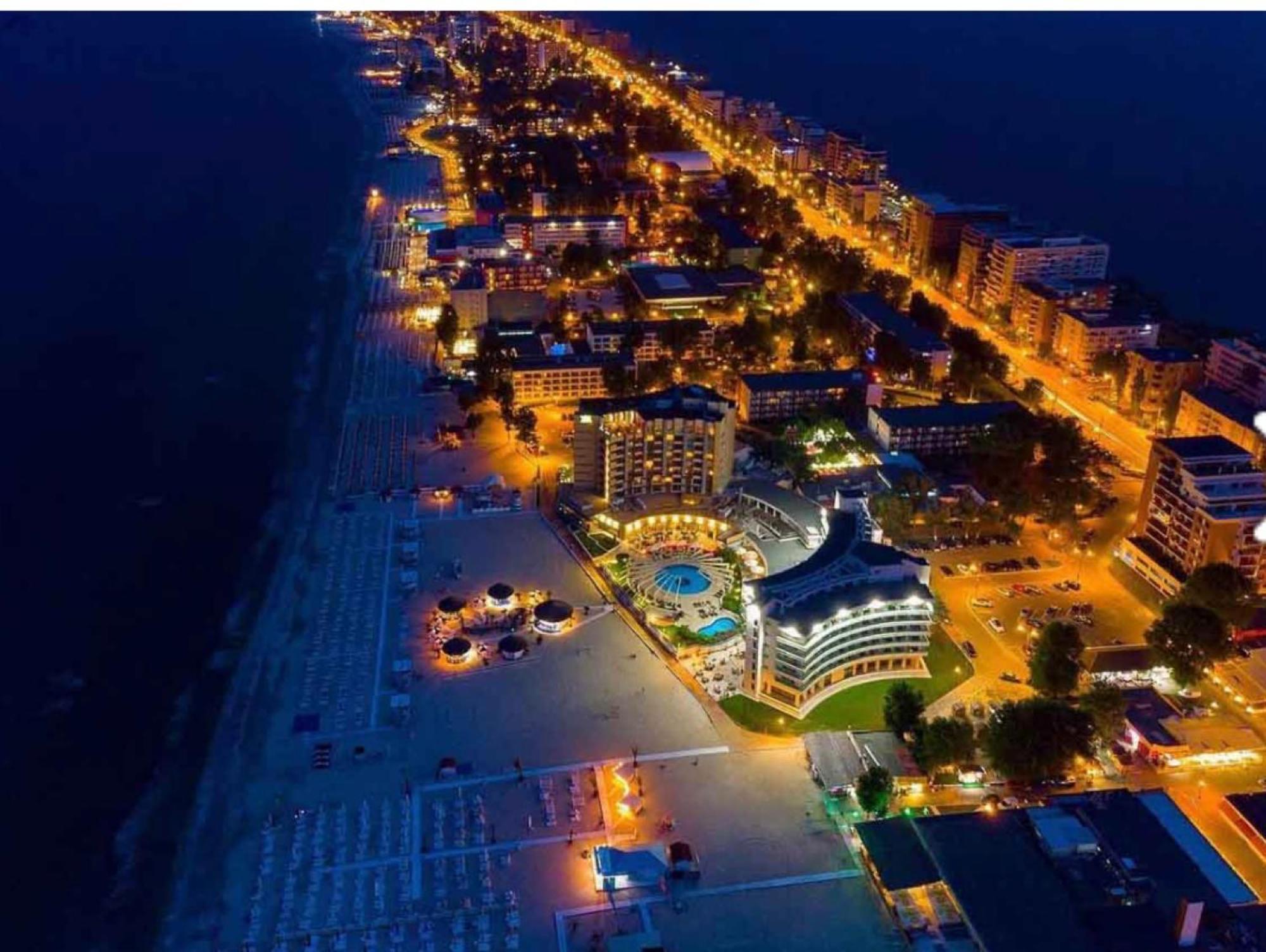 Blue Bike Seaview Apartment Mamaia Buitenkant foto