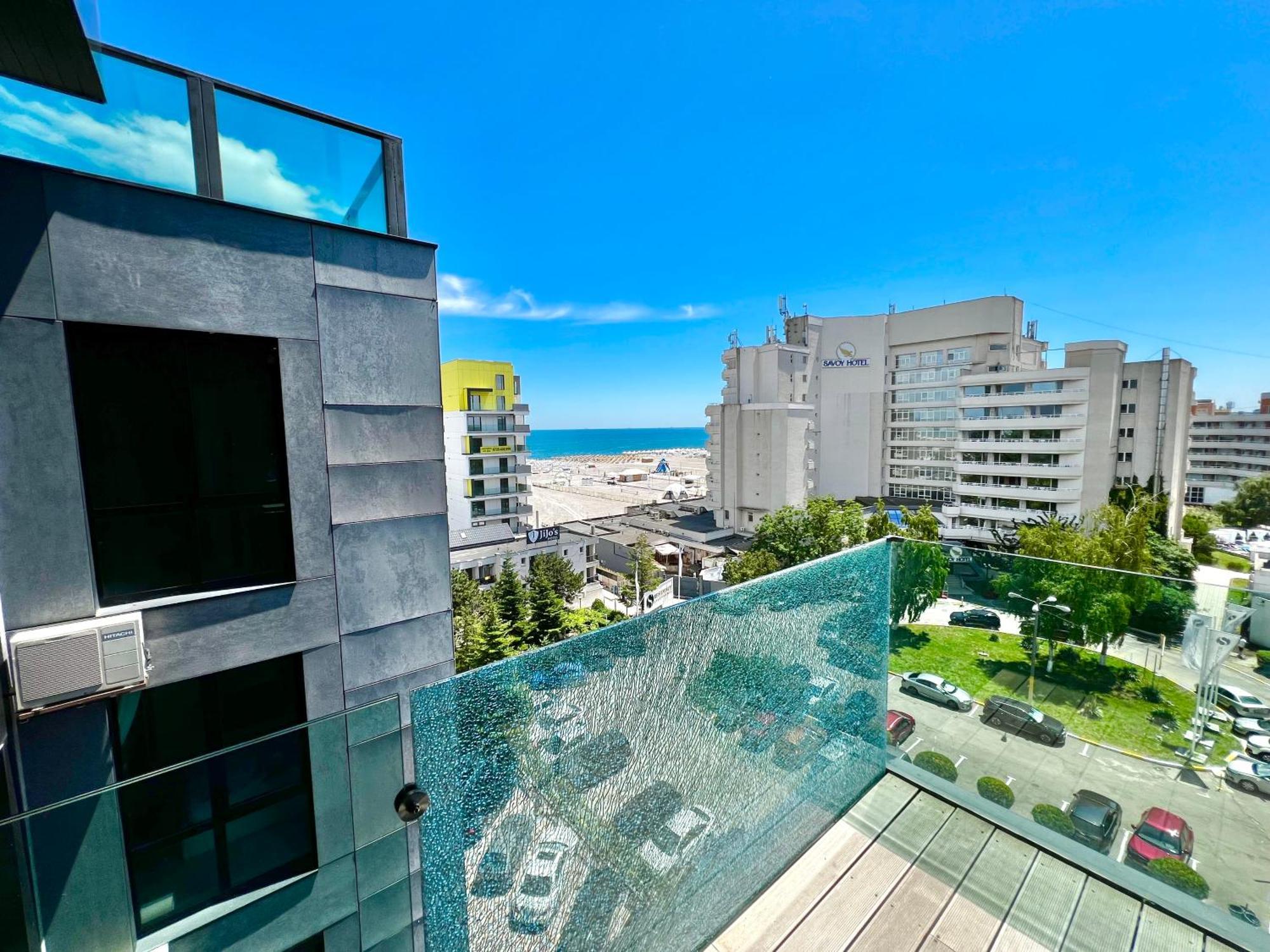 Blue Bike Seaview Apartment Mamaia Buitenkant foto
