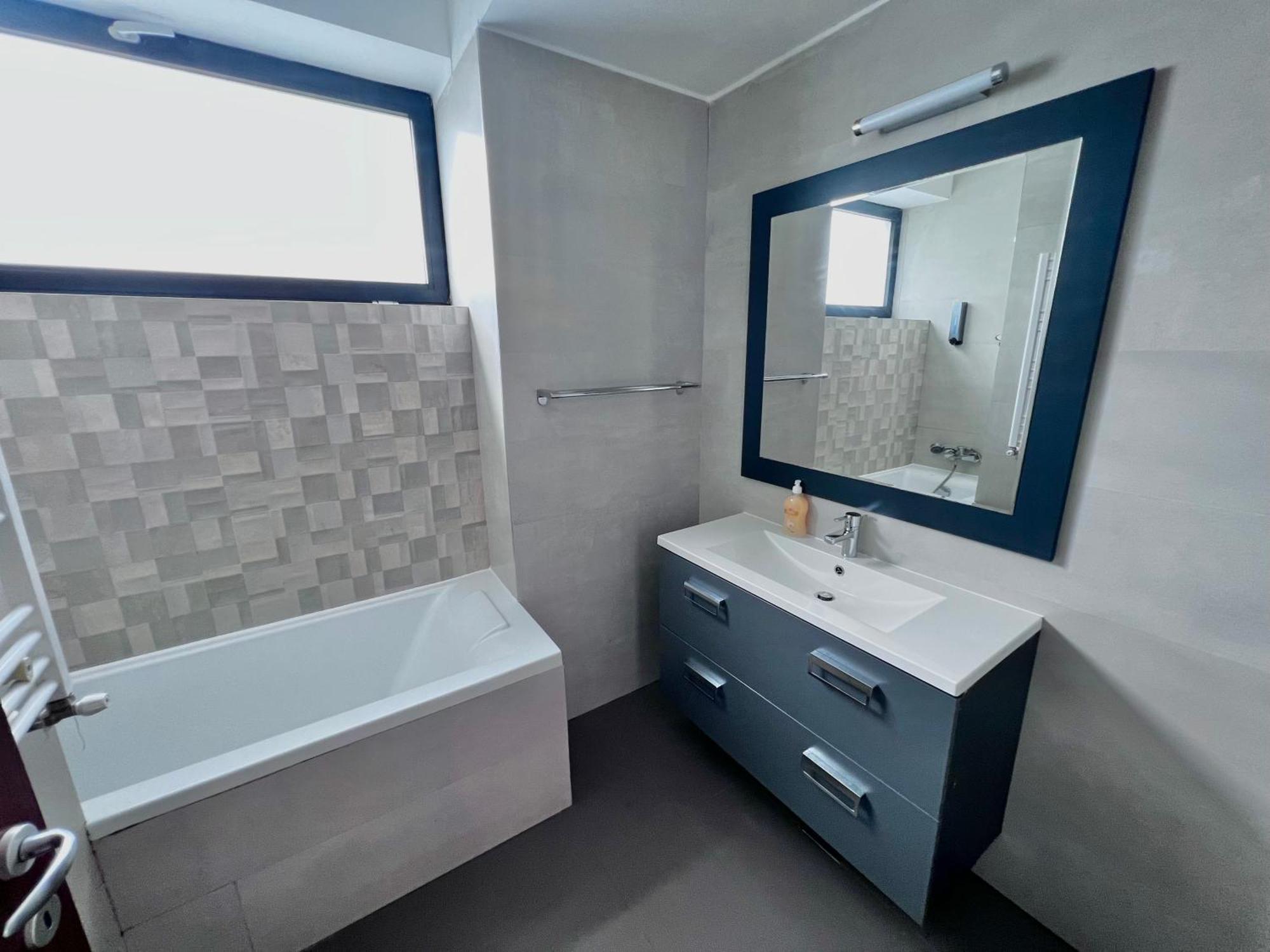 Blue Bike Seaview Apartment Mamaia Buitenkant foto