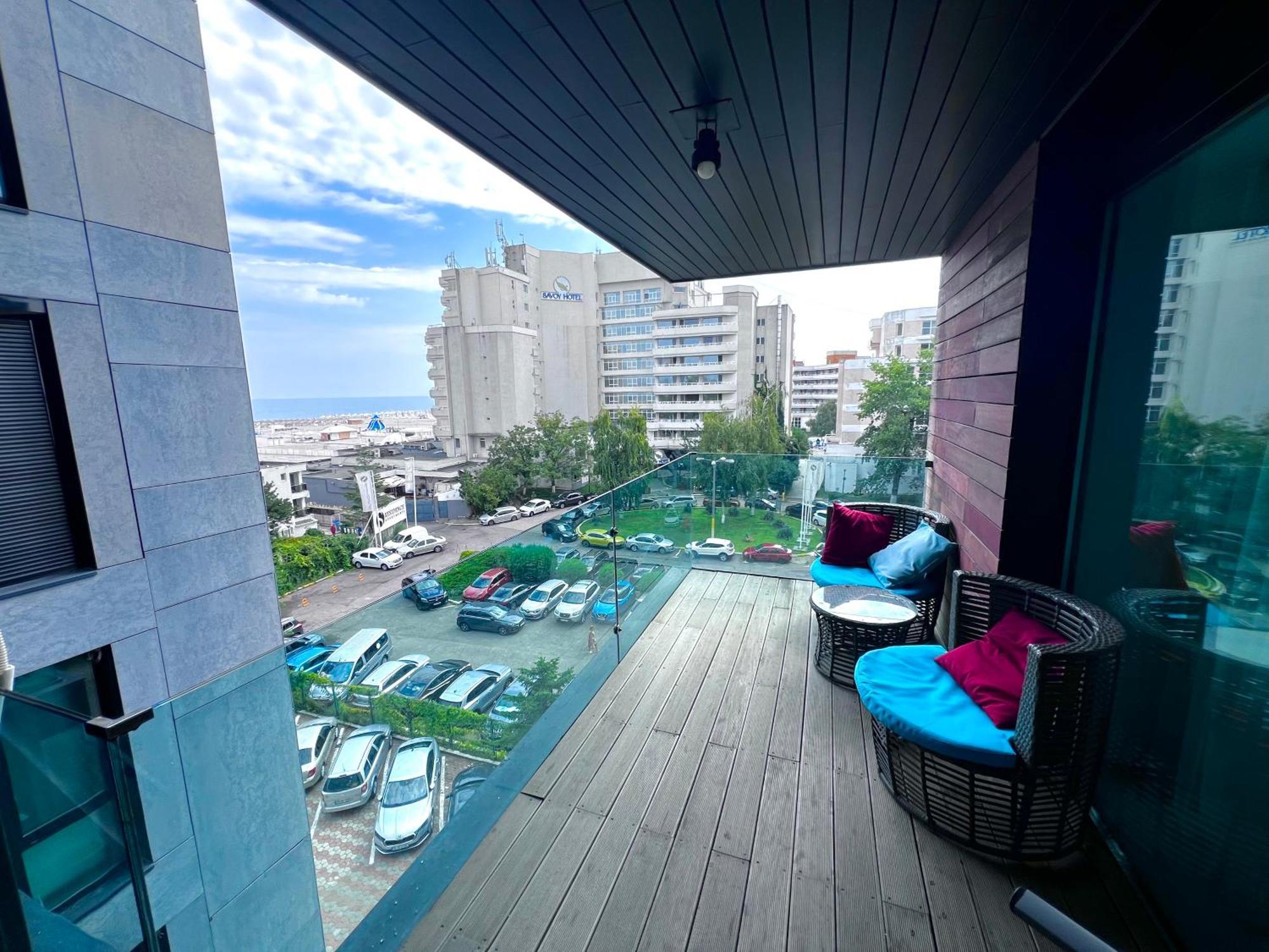 Blue Bike Seaview Apartment Mamaia Buitenkant foto