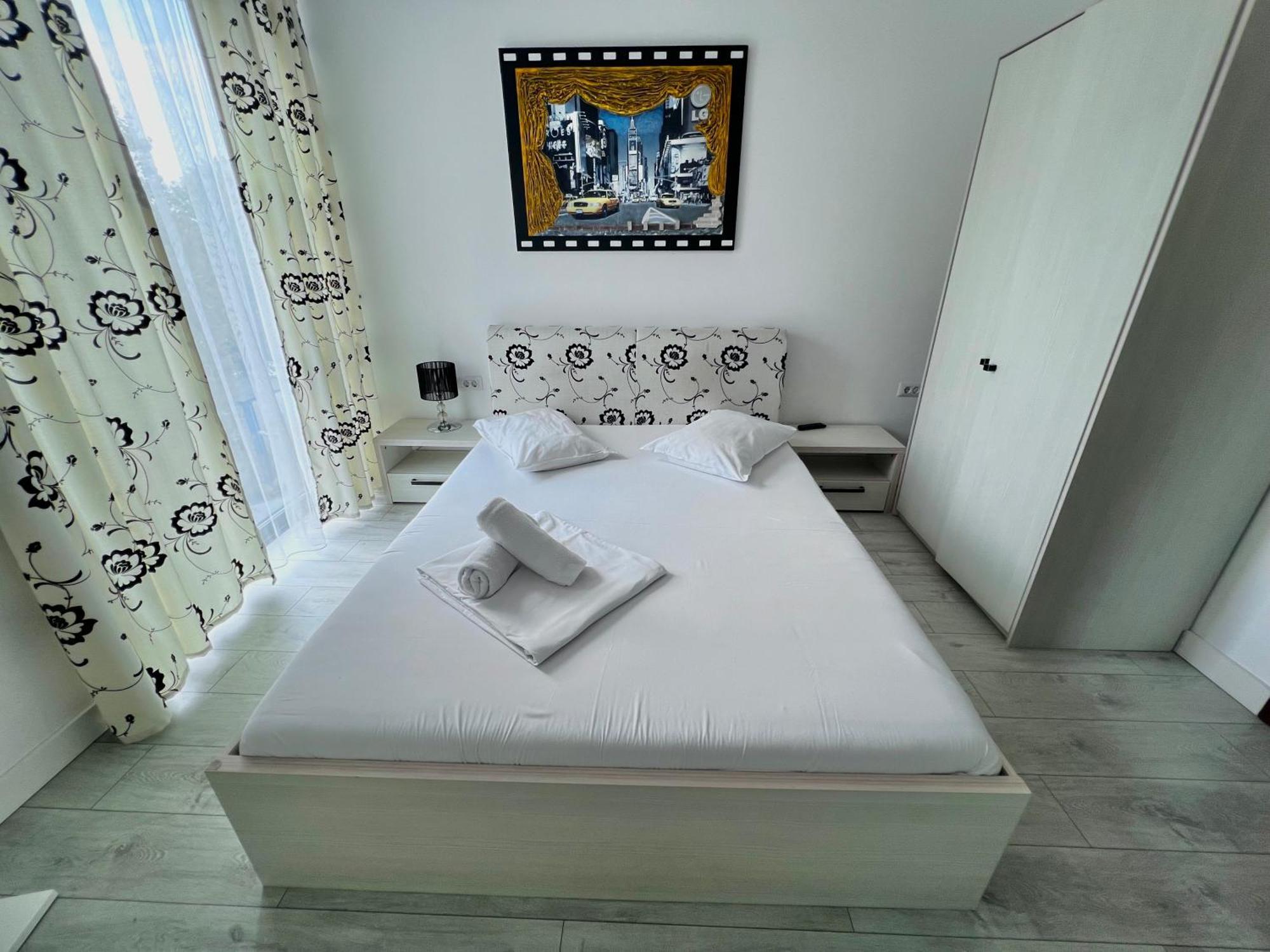 Blue Bike Seaview Apartment Mamaia Buitenkant foto