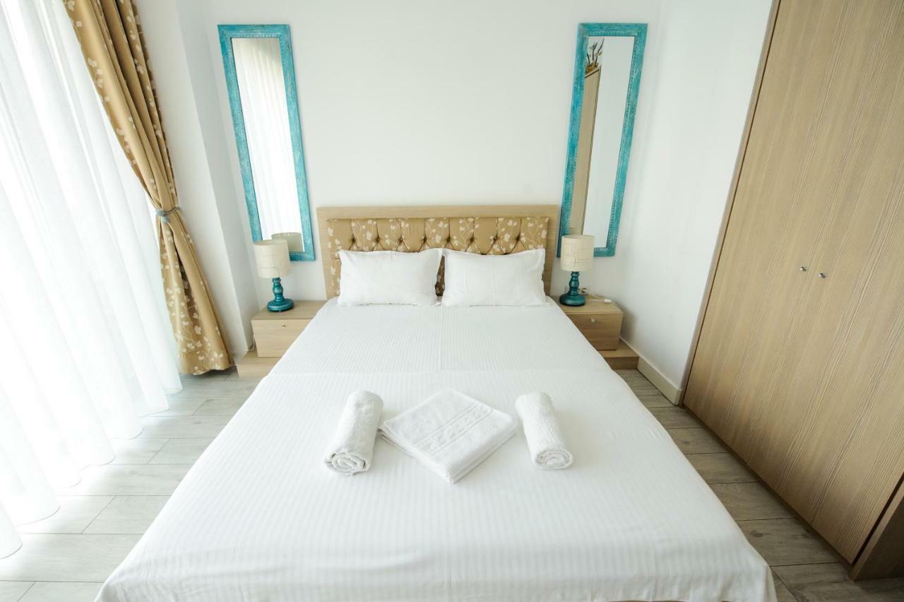 Blue Bike Seaview Apartment Mamaia Buitenkant foto