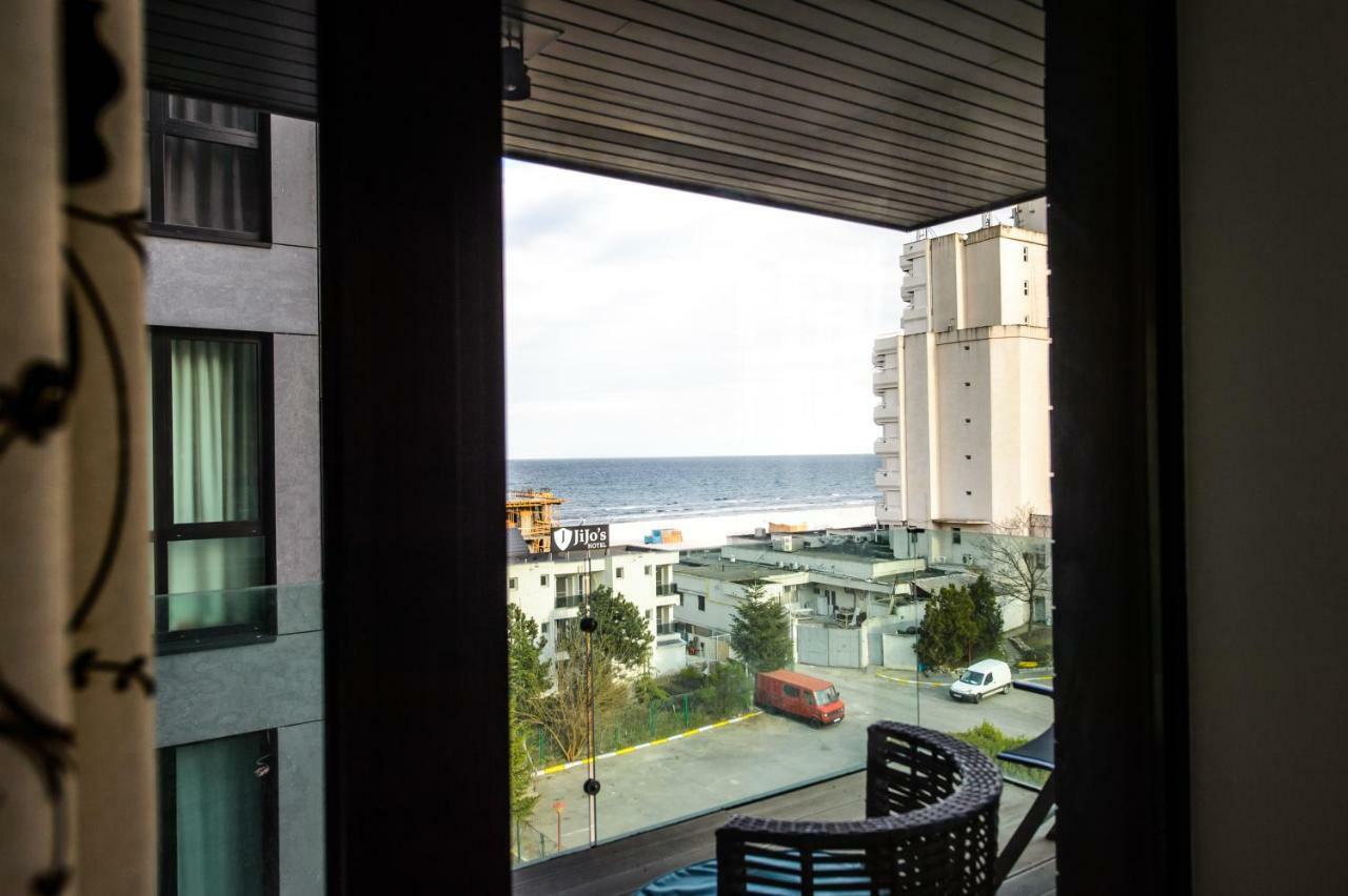 Blue Bike Seaview Apartment Mamaia Buitenkant foto